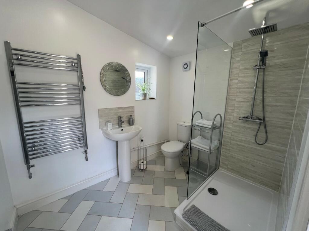 Additional image 16 of Glan Yr Afon Treorchy - Treorchy