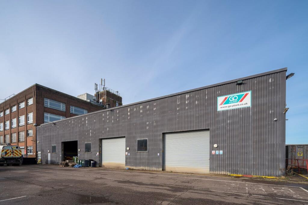 Additional image 8 of Central, Martinfield, Welwyn Garden City, AL7 1HG