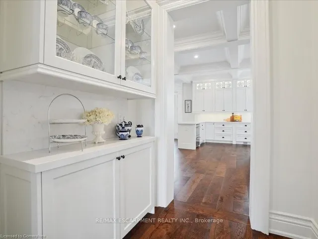 Additional image 17 of 861 Kirkwall Rd