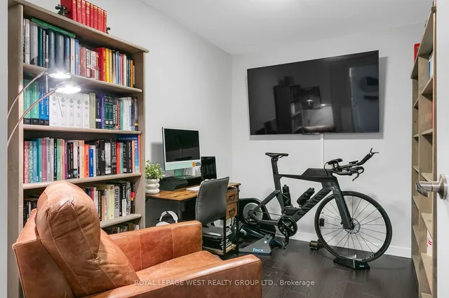 Additional image 26 of 588 Annette St Unit 202