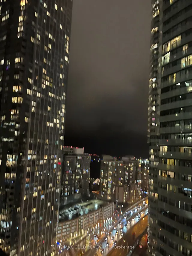 Additional image 7 of 55 Bremner Blvd Unit 2811