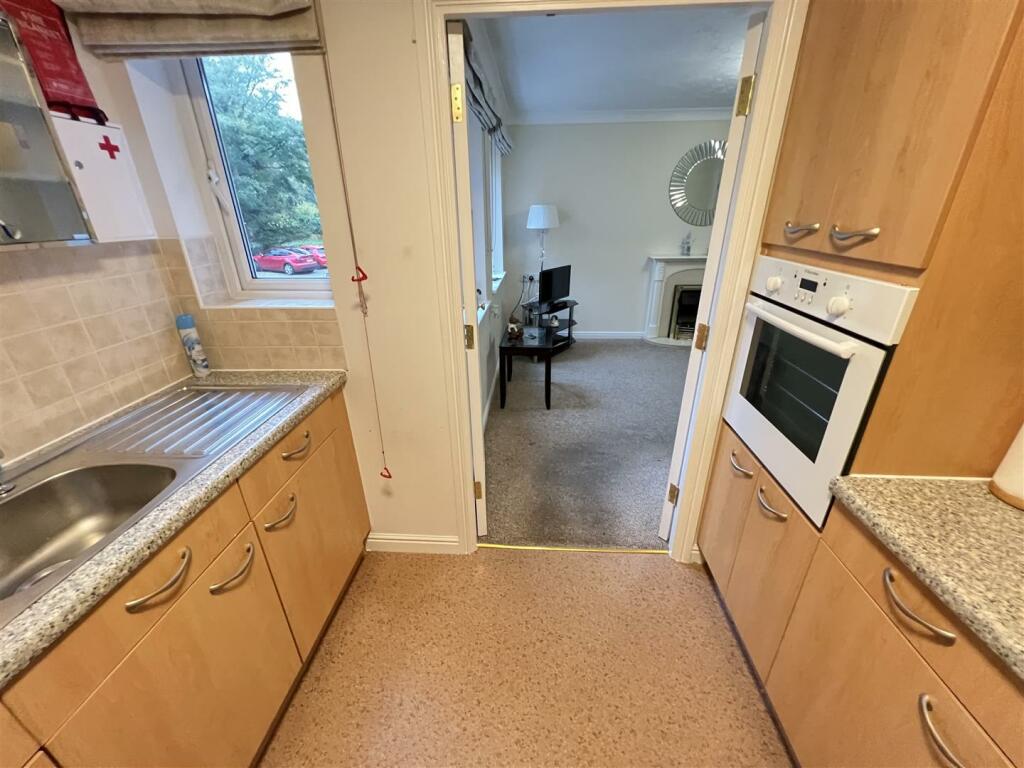 Additional image 6 of Telegraph Road, Heswall, Wirral