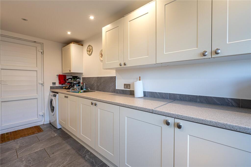 Additional image 16 of Warmington Drive, Sutton Coldfield, West Midlands, B73