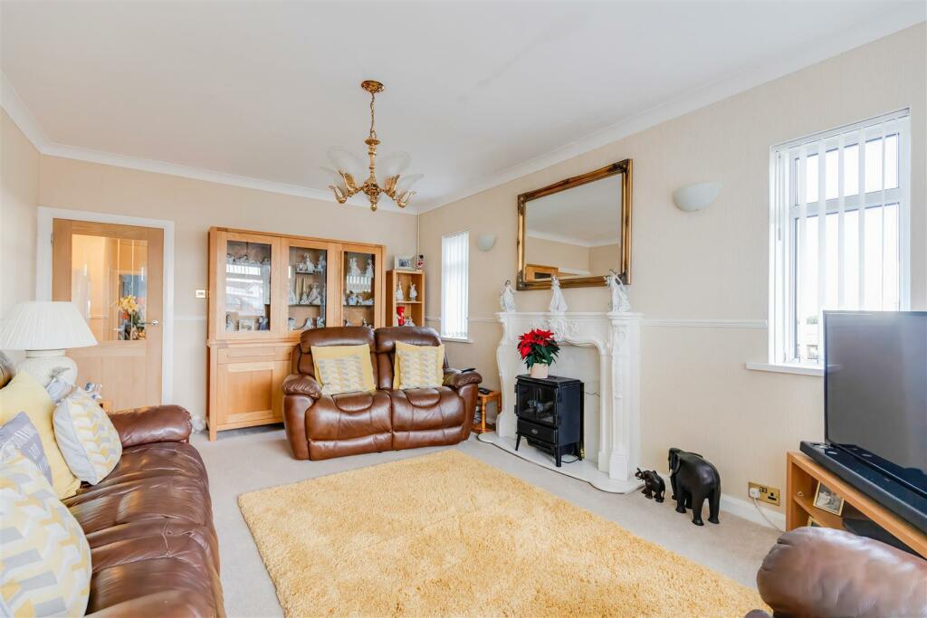 Additional image 4 of 27 Clevedon Avenue, Sully, CF64 5SX