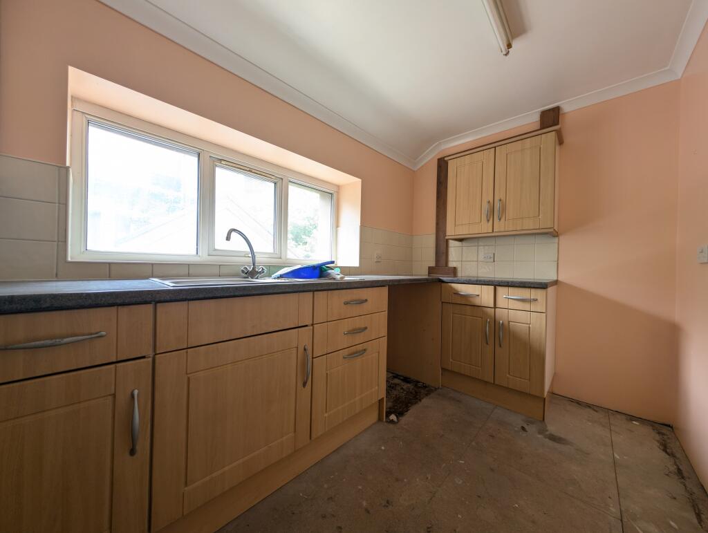 Additional image 33 of Oxford Street, Mountain Ash, CF45 3HB