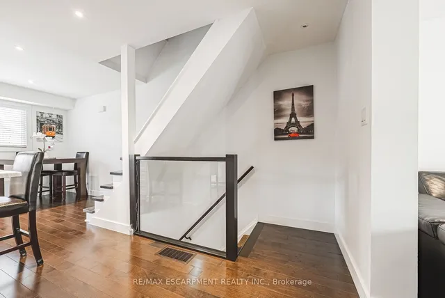 Additional image 7 of 1155 Paramount Dr Unit 26