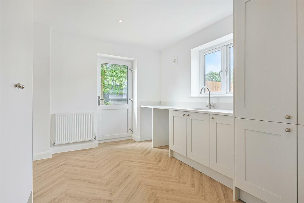 Additional image 17 of Highfields Road, Highfields Caldecote