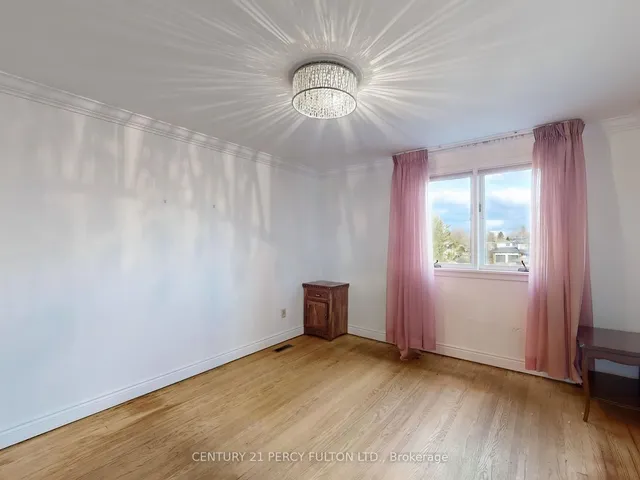 Additional image 28 of 31 Erinlea Cres