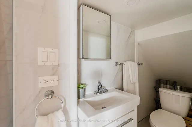 Additional image 17 of 84 Glenside Ave