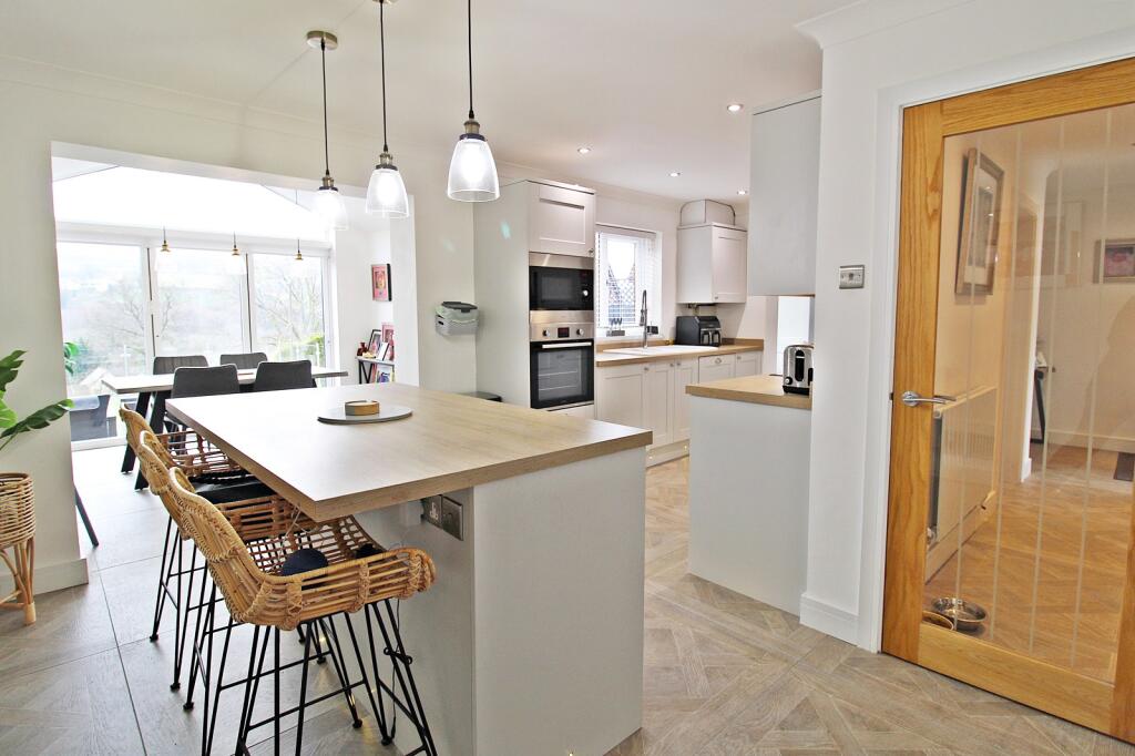 Additional image 2 of Tylcha Ganol, Tonyrefail, Porth, Rhondda Cynon Taff. CF39 8BY