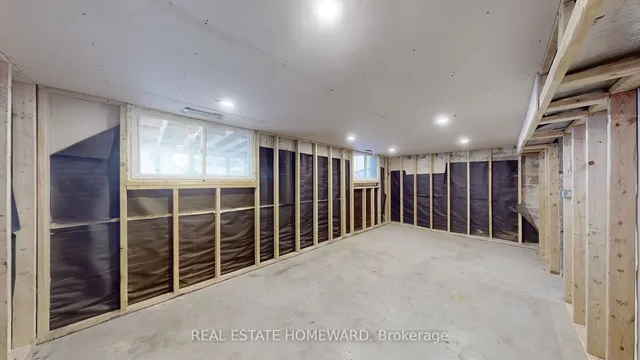 Additional image 32 of 726 Eglinton Ave