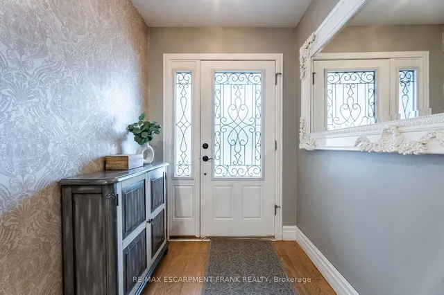 Additional image 4 of 371 Knightsbridge Cres