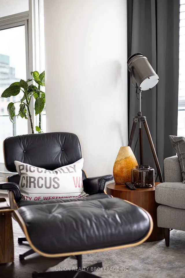 Additional image 8 of 33 Bay St Unit 2903