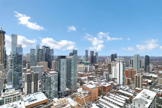 Additional image 16 of 501 Yonge St Unit 3904
