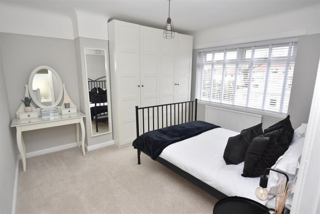 Additional image 18 of Woodcote Bank, Bebington Border