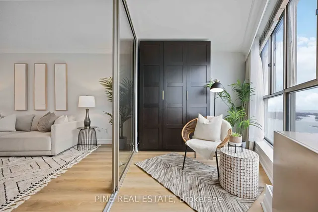 Additional image 15 of 260 Queens Quay Unit 3103