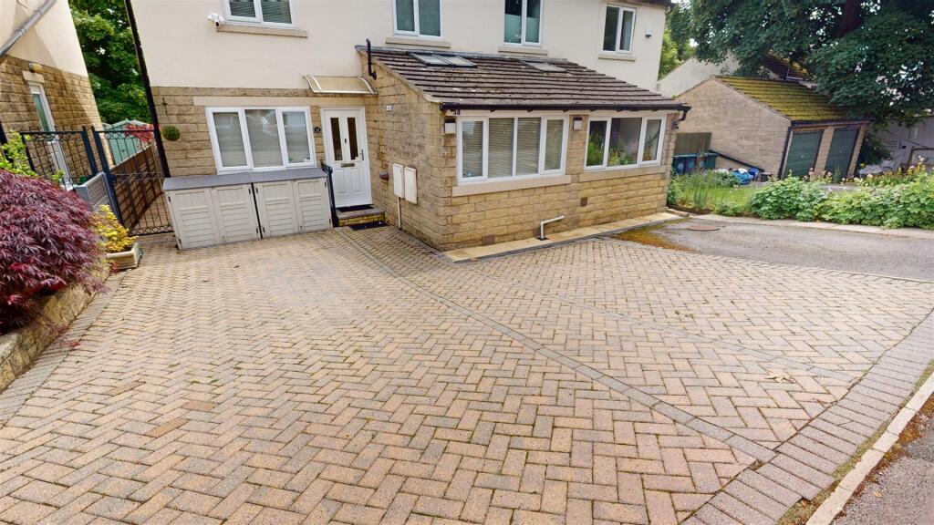 Additional image 24 of Cliffe Lane South, Baildon