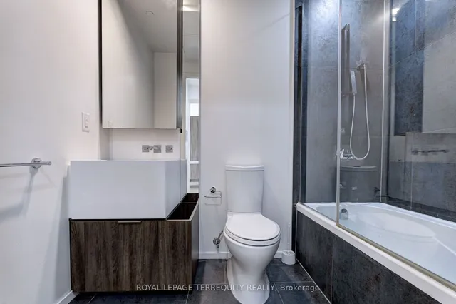 Additional image 19 of 1 Bloor St Unit 2712
