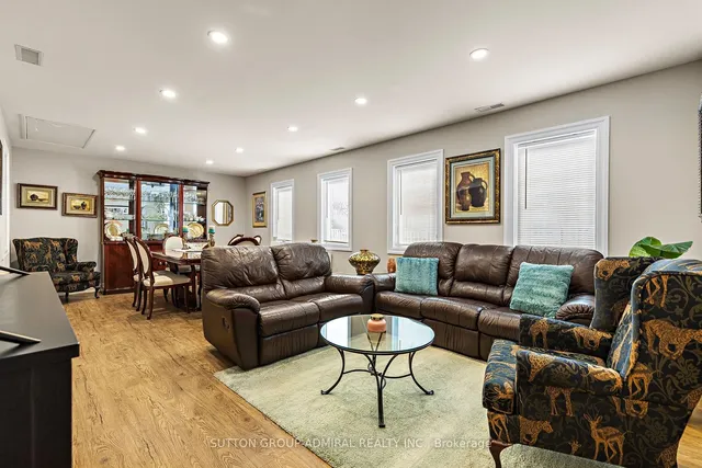 Additional image 26 of 42 Glen Long Ave