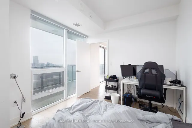 Additional image 15 of 955 Bay St Unit 3903