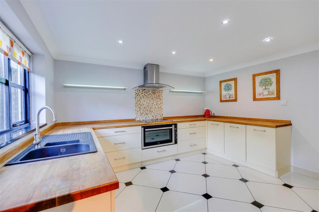 Additional image 6 of Aberthin Road, Aberthin, Nr Cowbridge, Vale of Glamorgan, CF71 7LE