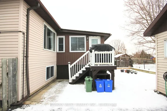 Additional image 36 of 10 Frances Ave