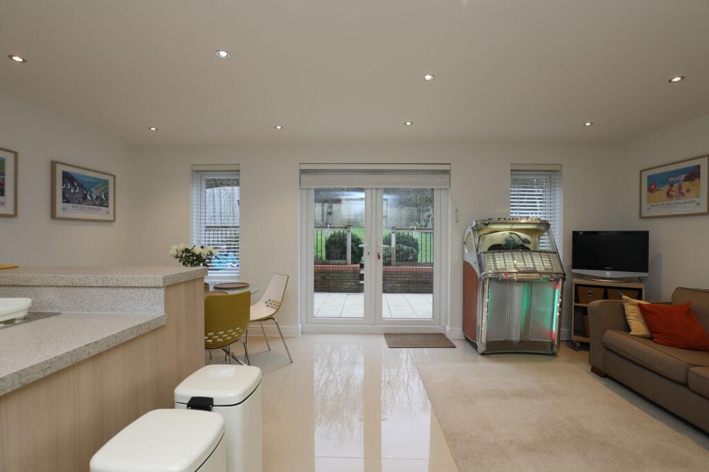 Additional image 8 of Llanharan, Pontyclun, CF72