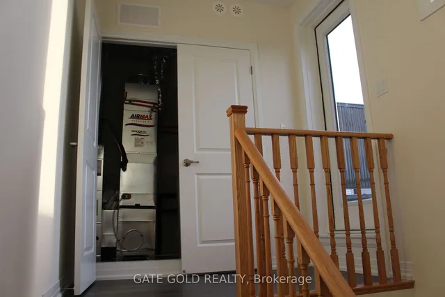 Additional image 16 of 11 # 35 PRIYA Lane