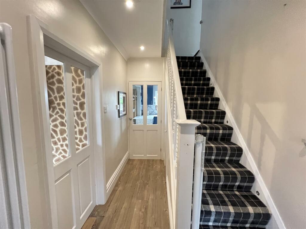 Additional image 20 of Mostyn Avenue, Heswall, Wirral