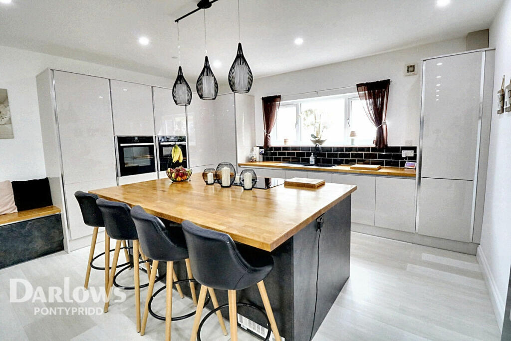 Additional image 3 of Llanwonno Road, Mountain Ash