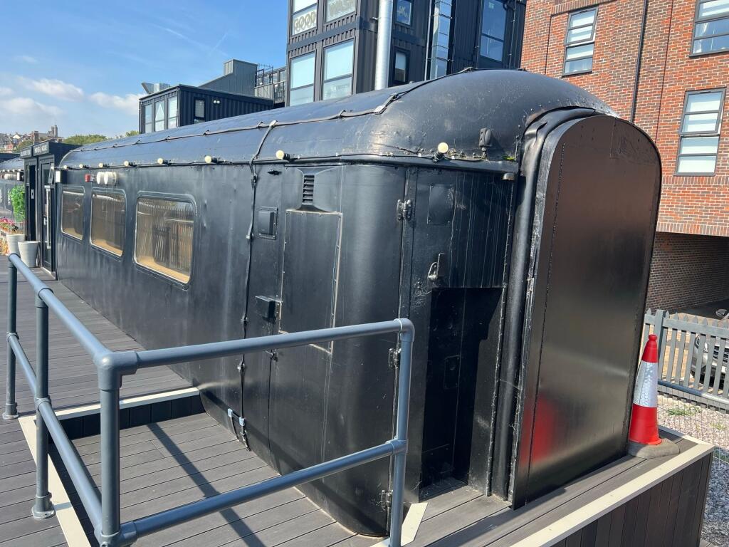 Additional image 8 of Barry, CF62