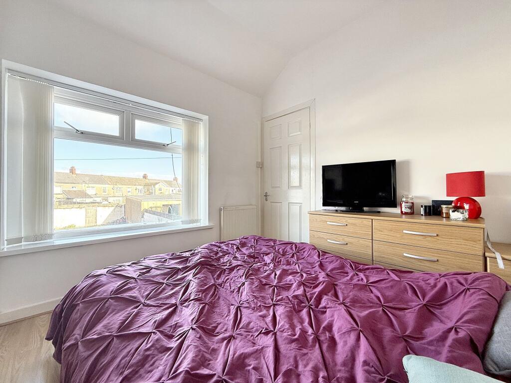 Additional image 20 of Oxford Street, Gelligaer, CF82