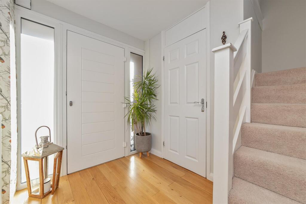 Additional image 20 of Hadrian Close, St Albans
