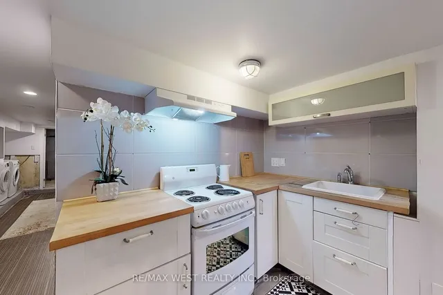 Additional image 27 of 540 Roxton Rd