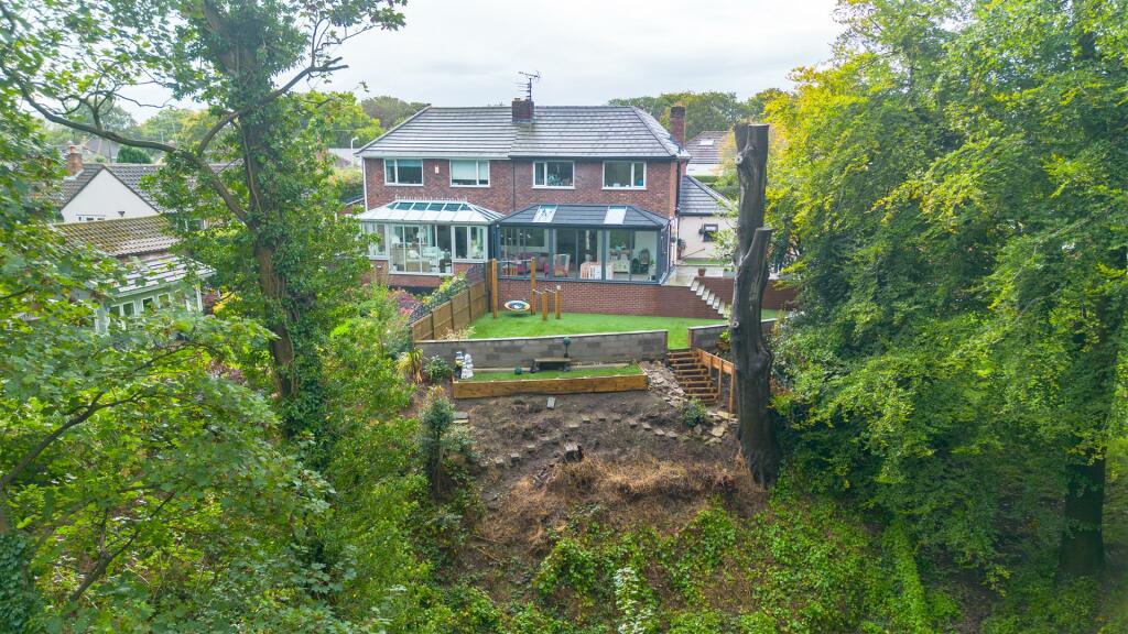 Additional image 39 of Low Wood Grove, Barnston, Wirral