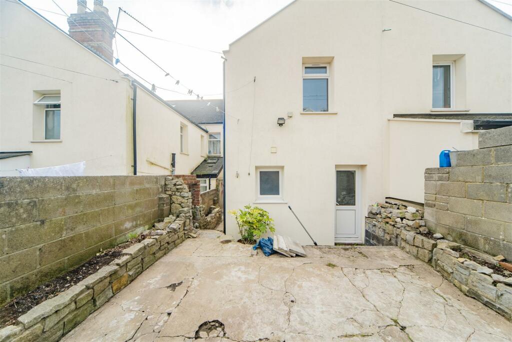 Additional image 25 of Station Street, Barry