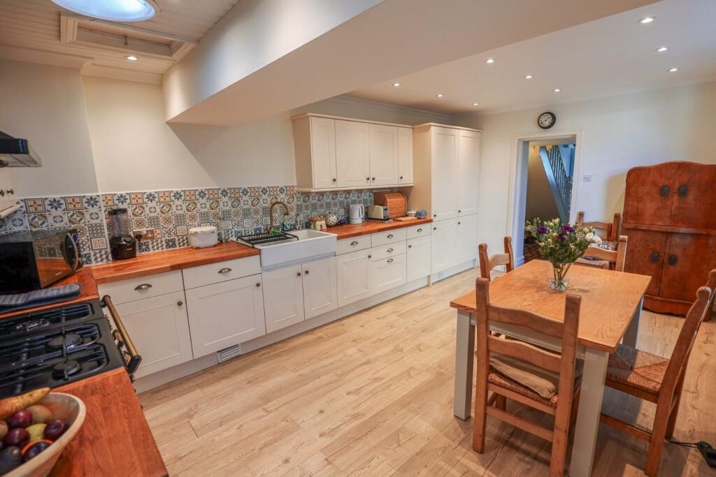 Additional image 8 of Greenfield, The Fields, Southerndown, Vale of Glamorgan, CF32 0RP