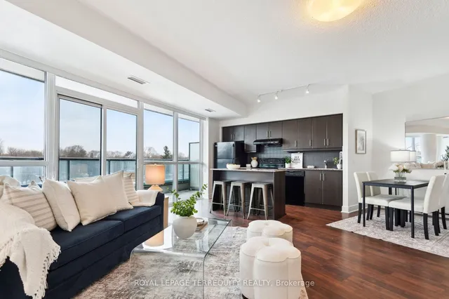 Additional image 23 of 35 Brian Peck Cres Unit 321