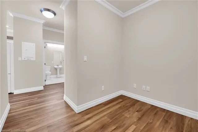 Additional image 24 of 3290 New St Unit 214