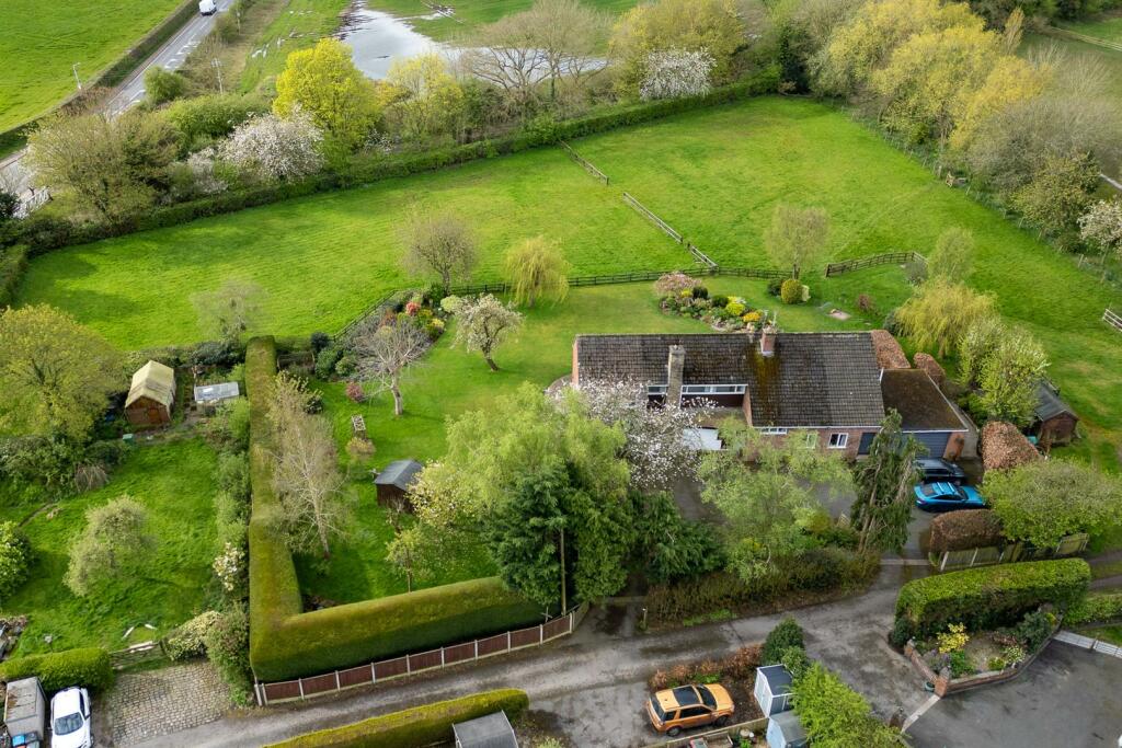 Additional image 28 of Hadlow Road, Willaston, Neston