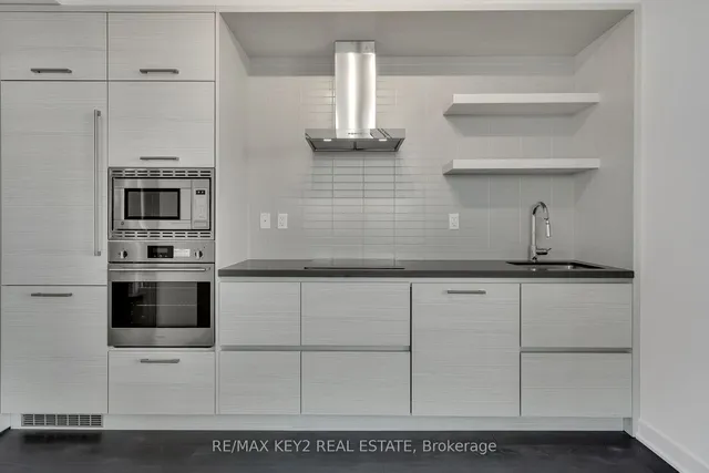 Additional image 3 of 2221 Yonge St Unit 3402