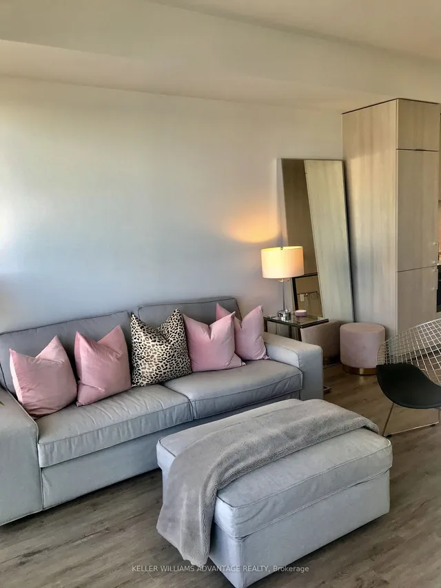 Additional image 3 of 15 Queens Quay Unit 514