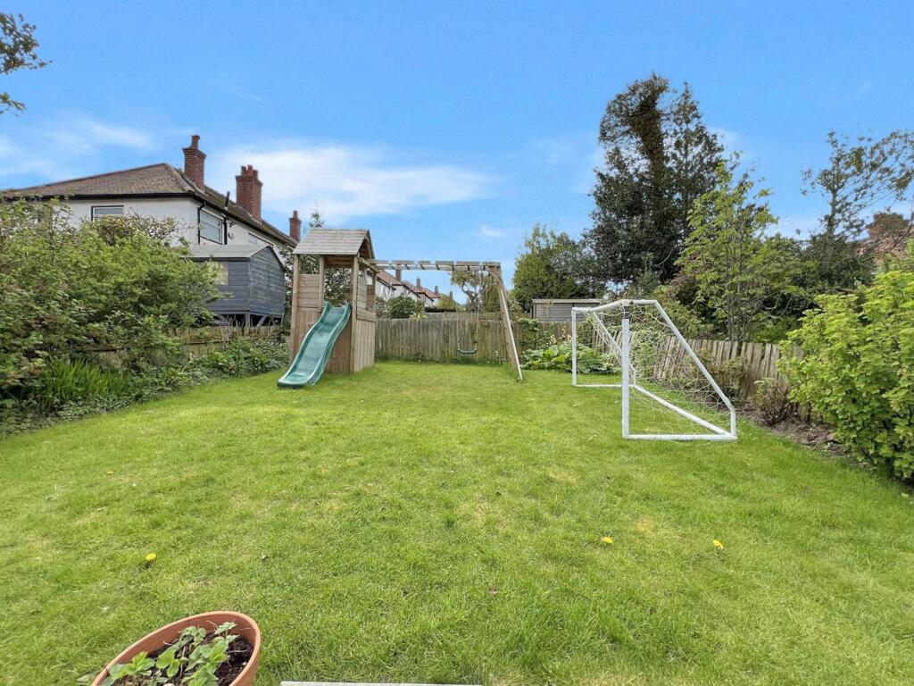 Additional image 25 of Kylemore Drive, Pensby, Wirral