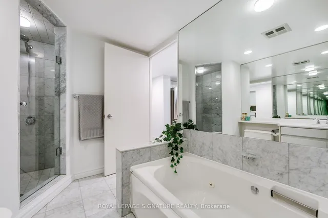 Additional image 31 of 33 University Ave Unit 605