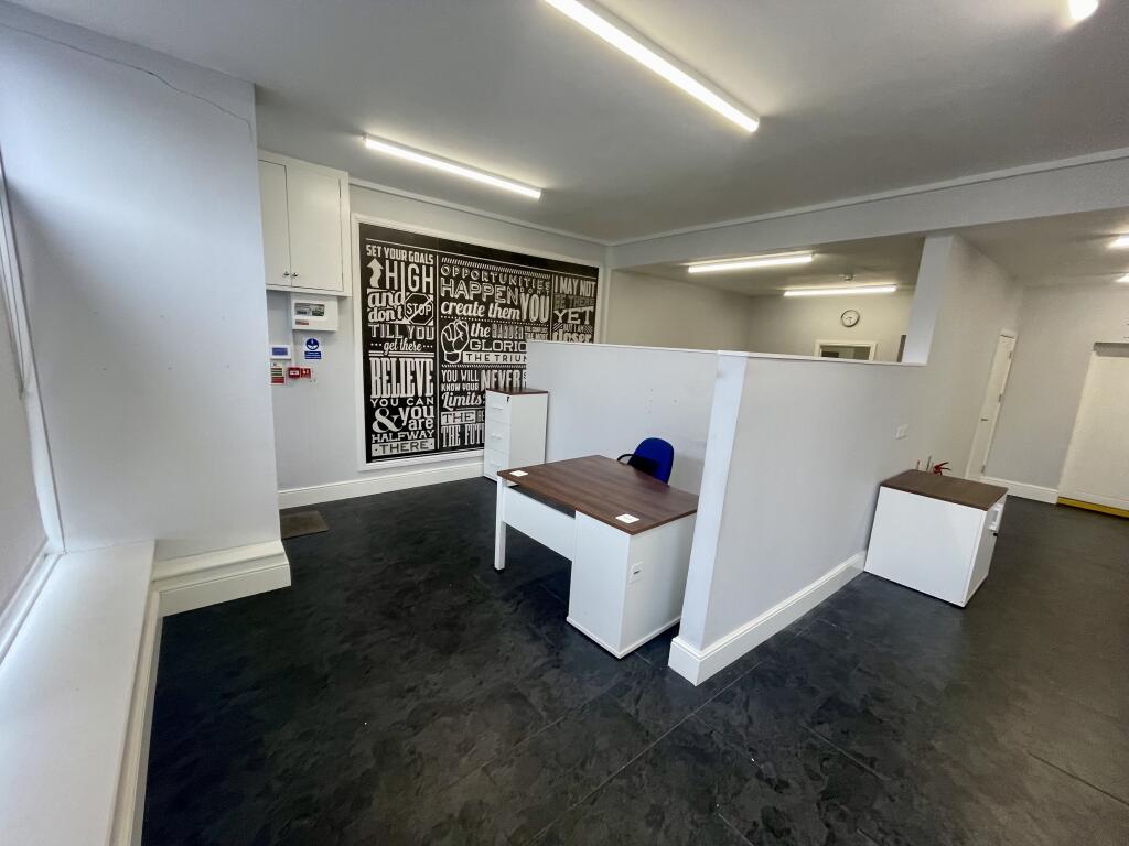 Additional image 20 of Oxford Street, ,