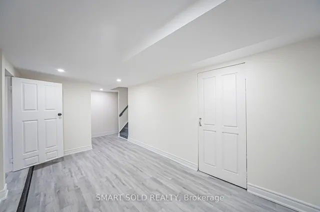 Additional image 28 of 198 Silver Aspen Cres