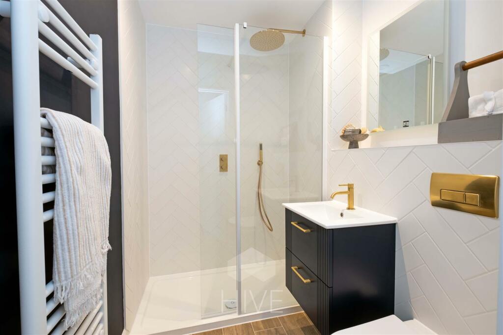 Additional image 13 of West Cliff Gardens, West Cliff, Bournemouth