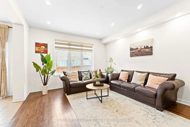 Additional image 14 of 915 Penson Cres