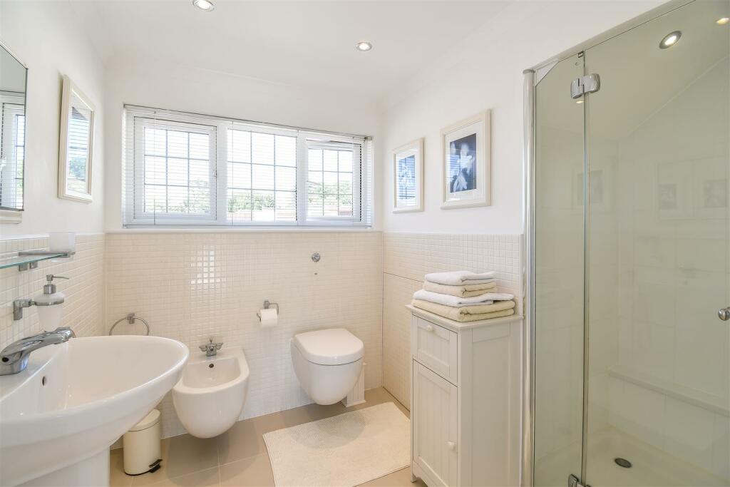Additional image 12 of Beach Road, Swanbridge, Penarth