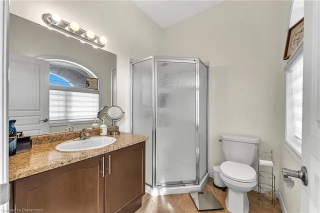 Additional image 22 of 86 Keystone Crescent Cres